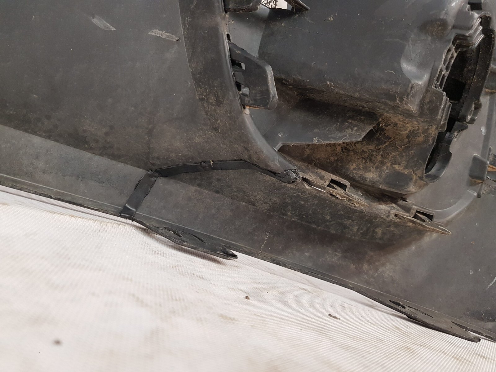 Bara fata Mercedes GLB X247 - imagine 11