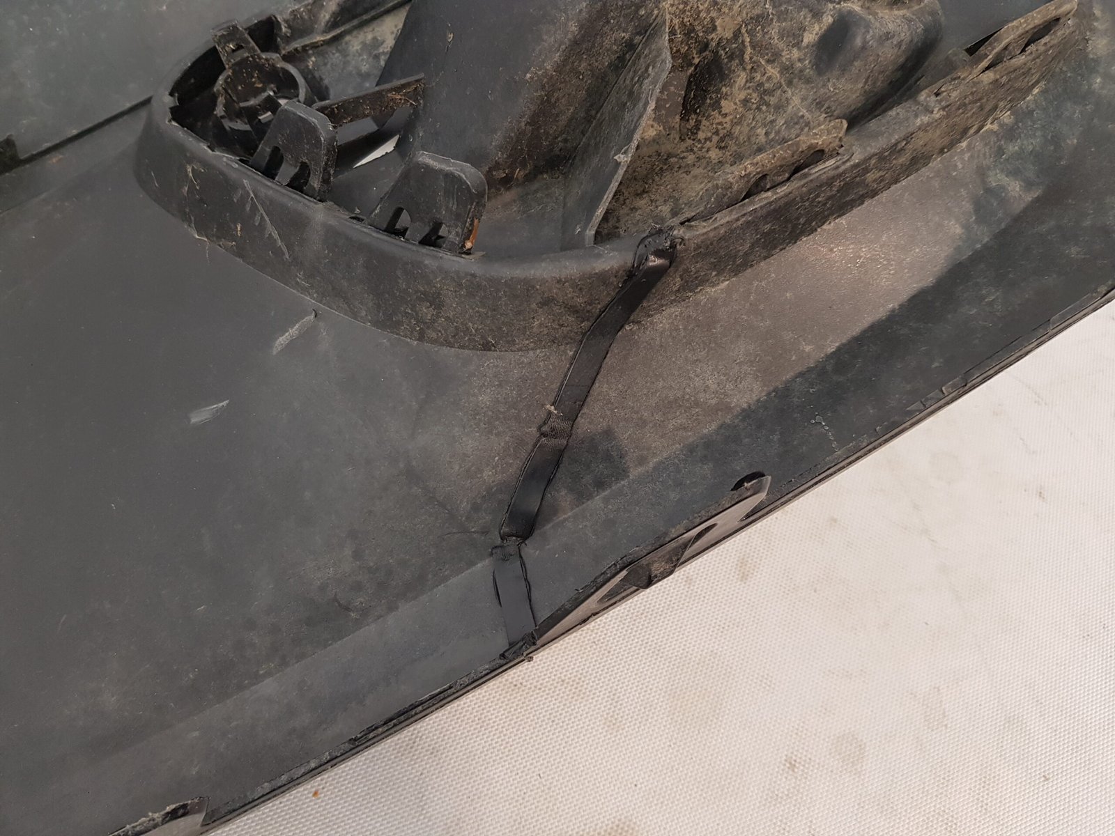 Bara fata Mercedes GLB X247 - imagine 13