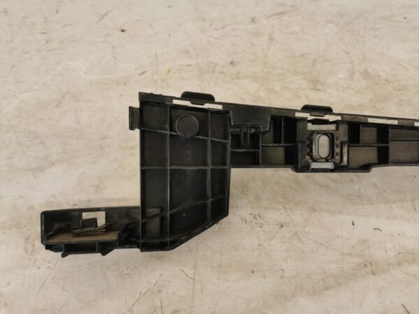 Suport central bara spate Mercedes C Class W206 A2068851904 2021 2022 2023 2024 - imagine 7