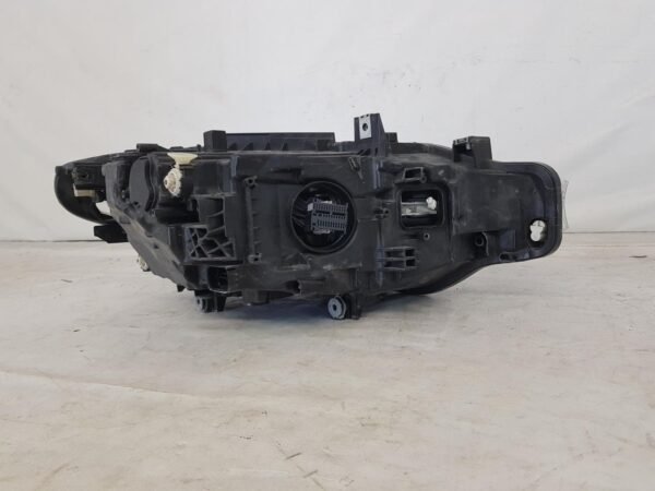 Far stanga BMW Seria 3 F30 F31 LCI 63117419627 2016 2017, 2018 2019 - imagine 8