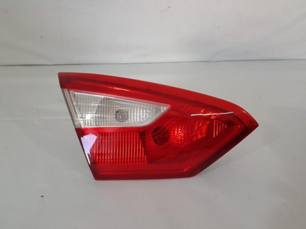 Stop stanga pe haion Ford Focus 3 Berlina BM51-13A603-AD 2011 2012 2013 2014 2015