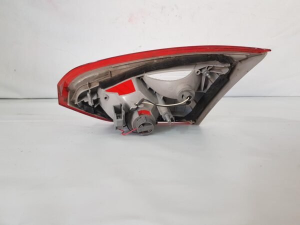 Stop stanga pe haion Ford Focus 3 Berlina BM51-13A603-AD 2011 2012 2013 2014 2015 - imagine 5