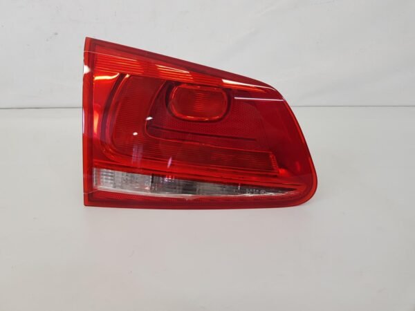 Stop stanga pe haion VW Touareg 7P 7P6945093B 2010 2011 2012 2013 2014
