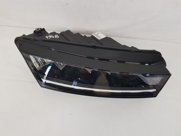 Far dreapta Skoda Octavia 4 full led 5E4941016 2020 2021 2022 2023 - imagine 5