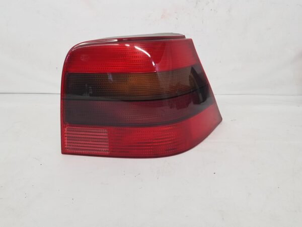 Stop dreapta VW Golf 4 hatchback 1J6945112S 1999 2000 2001 2002 2003 2004 2005