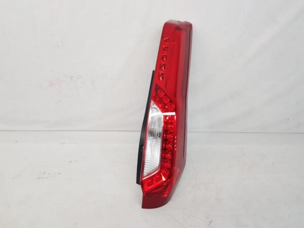 Stop dreapta Nissan X Trail T31 facelift led 26550-3UB0A 2010 2011 2012 2013