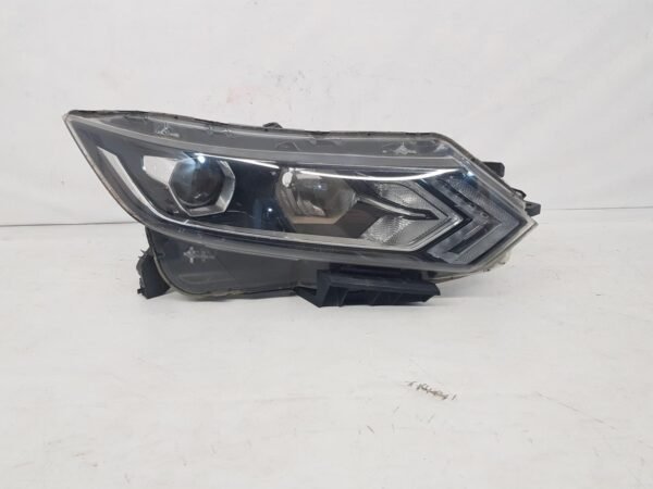 Far dreapta Nissan Qashqai facelift 100-19009 2017, 2018 2019 2020