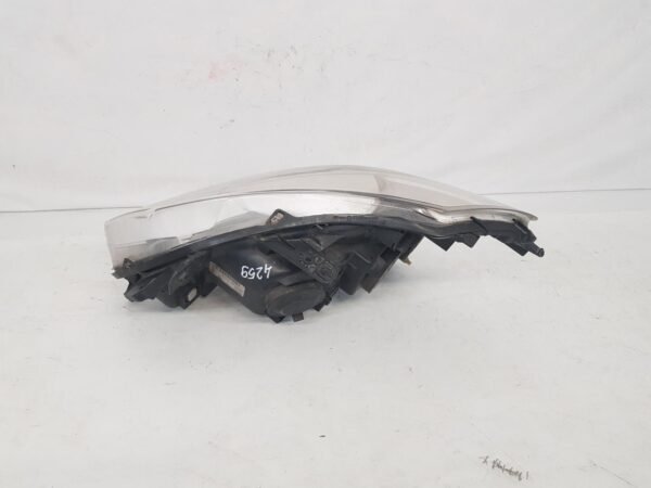 Far dreapta Renault Clio 3 260100203R 2006 2007, 2008 2009 - imagine 6