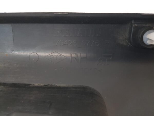 Ornament prag dreapta bandou aripa spate Dacia Sandero 2 / Stepway 764260776R 2012 2013 2014 2015 2016 2017, 2018 2019 2020 - imagine 12