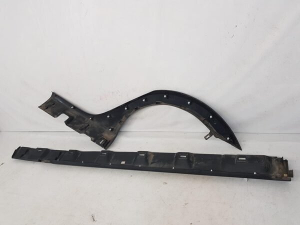 Ornament prag dreapta bandou aripa spate Dacia Sandero 2 / Stepway 764260776R 2012 2013 2014 2015 2016 2017, 2018 2019 2020 - imagine 9