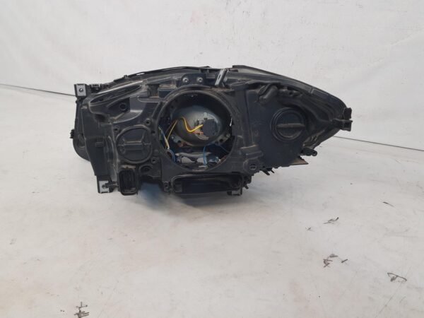 Far dreapta halogen BMW Seria 5 F10 F11 7203242 2010 2011 2012 2013 2014 - imagine 13