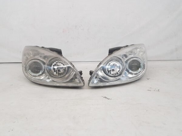 Far stanga dreapta Hyundai I30 92102-2LXXX 2007 2008 2009 2010 2011 2012