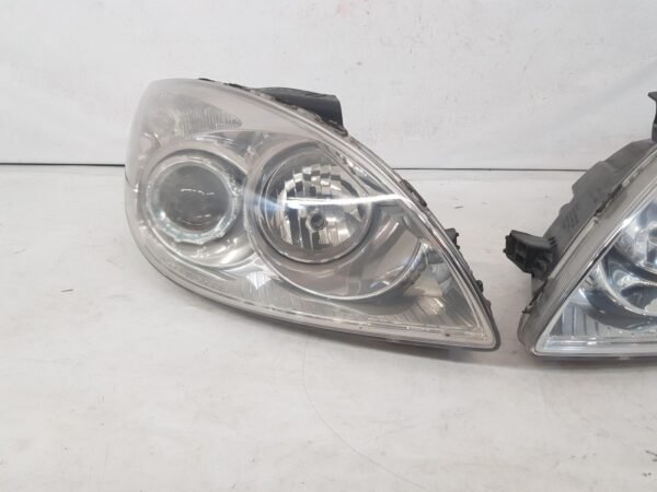Far stanga dreapta Hyundai I30 92102-2LXXX 2007 2008 2009 2010 2011 2012 - imagine 11