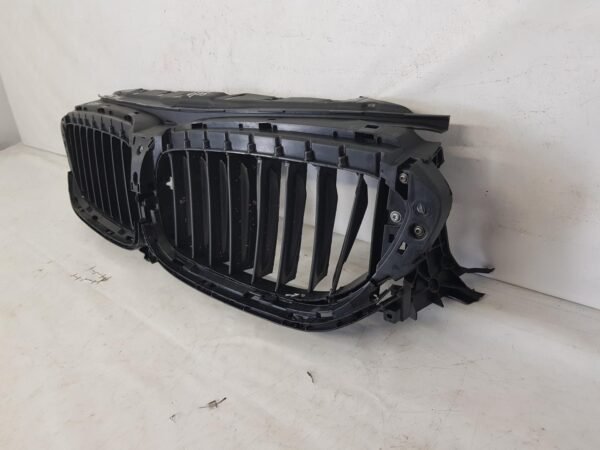 Grila activa flapsuri BMW Seria 5 G30 G31 5113187156 2017 2018 2019 2020 - imagine 5