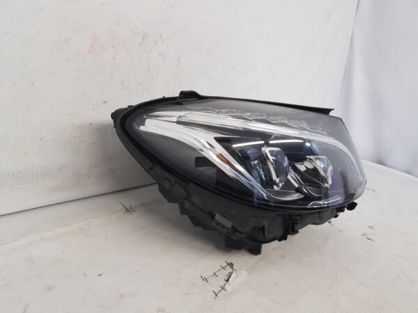 Far dreapta full led Mercedes C Class W205 A2059063204 2014 2015 2016 - imagine 3