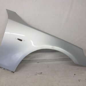 Aripa dreapta fata BMW Seria 5 E60 E61 2003 2004 2005 2006 2007 2008 2009 2010