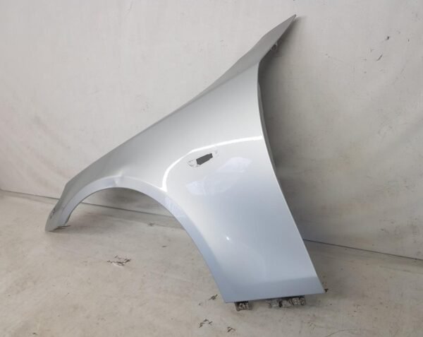 Aripa stanga fata BMW Seria 5 E60 E61 2003 2004 2005 2006 2007 2008 2009 2010 - imagine 4