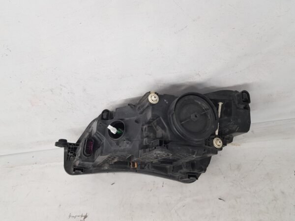 Far dreapta xenon led Skoda Superb 3 3V1941016A 2016 2017 2018 2019 2020 - imagine 9