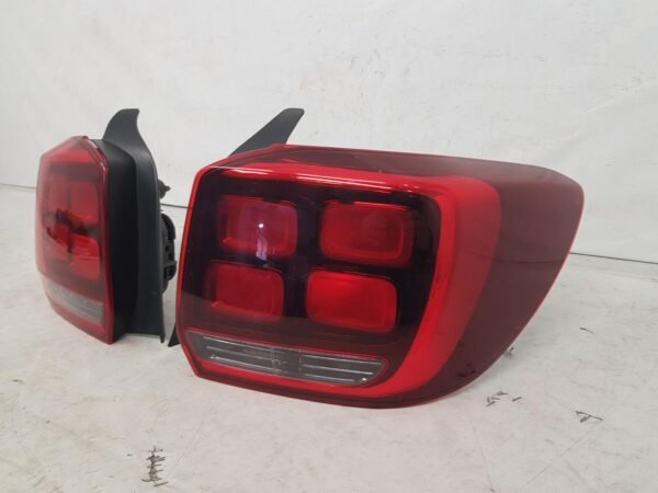 Stop dreapta Dacia Logan 2 facelift 265505695R 2017 2018 2019 2020