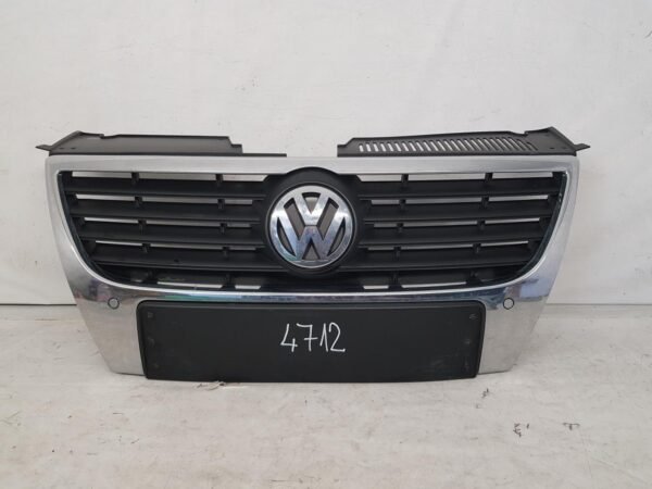 Grila radiator cu senzori parcare VW Passat B6 3C08536511AD 2006 2007 2008 2009 2010 2011