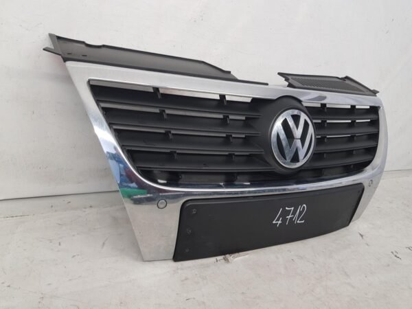 Grila radiator cu senzori parcare VW Passat B6 3C08536511AD 2006 2007 2008 2009 2010 2011 - imagine 3