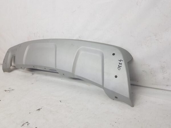 Ornament bara spate Dacia Duster 850706169R 2009 2010 2011 2012 2013 2014 2015 2016 - imagine 4