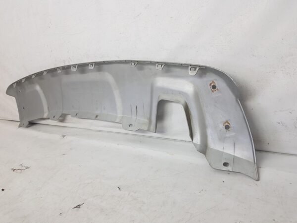 Ornament bara spate Dacia Duster 850706169R 2009 2010 2011 2012 2013 2014 2015 2016 - imagine 7