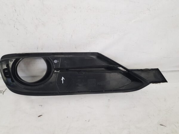 Grila proiector stanga bara fata BMW Seria 3 F30 F31 51117300737 2012 2013 2014 2015 - imagine 5