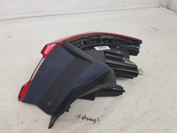 Stop stanga pe aripa Renault Arkana 265552466R 2019 2020 2021 2022 2023 - imagine 11