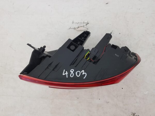 Stop stanga pe aripa Renault Arkana 265552466R 2019 2020 2021 2022 2023 - imagine 5