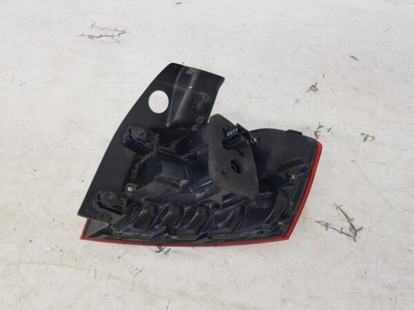 Stop stanga pe aripa VW Passat B8 combi 3G9945311 2015 2016 2017 2018 2019 - imagine 11
