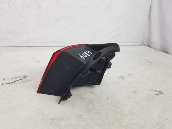 Stop stanga pe aripa VW Passat B8 combi 3G9945311 2015 2016 2017 2018 2019 - imagine 7