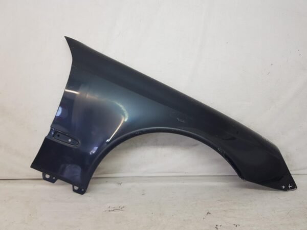 Aripa dreapta fata Mercedes E Class W211 2001 2002 2003 2004 2005 2006 2007 2008 2009