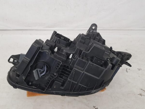 Far dreapta Full Led Active Hight-Beam Volvo XC90 31677039 2015 2016 2017 2018 2019 - imagine 10
