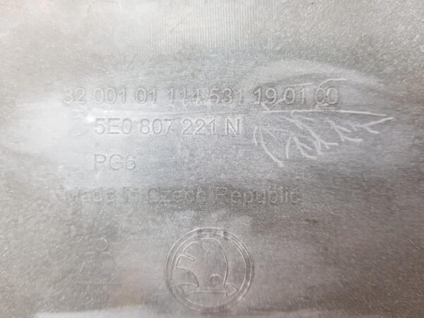 Bara fata Skoda Octavia 3 facelift 5E0807221N 2017 2018 2019 2020 - imagine 12