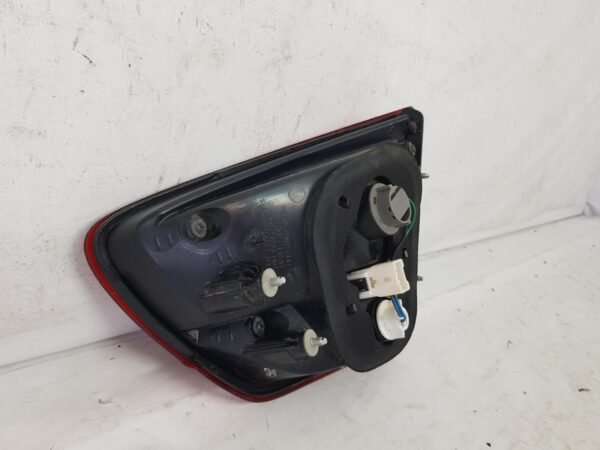 Stop pe haion Kia Carens 92403-A4 2013 2014 2015 2016 - imagine 6