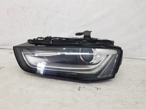 Far stanga Xenon +Led Audi A4 B8 facelift 8K0941005C 2012 2013 2014 2015 2016