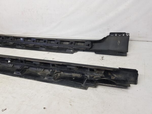 Set prag stanga dreapta VW Passat B8 3G0853857 2015 2016 2017 2018 2019 2020 2021 2022 2023 2024 - imagine 7