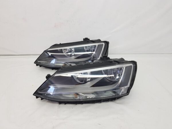 Far stanga VW Jetta 5C7941005H 2012 2013 2014 2015 2016