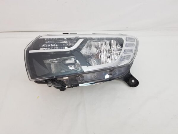 Far stanga Dacia Logan 2 Sandero 2 facelift 260603795R 2017 2018 2019 2020 - imagine 6