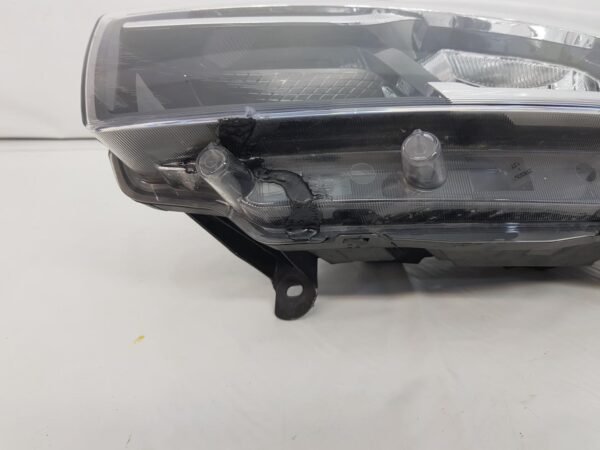 Far stanga Dacia Logan 2 Sandero 2 facelift 260603795R 2017 2018 2019 2020 - imagine 8