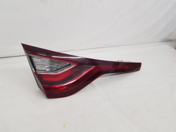 Stop stanga pe haion Renault Megane 4 berlina 265555594R 2016 2017 2018 2019 2020 - imagine 4