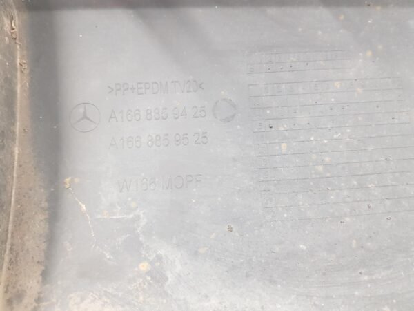 Spoiler bara spate Mercedes GLE W166 A1668859425 2015 2016 2017 2018 2019 - imagine 14