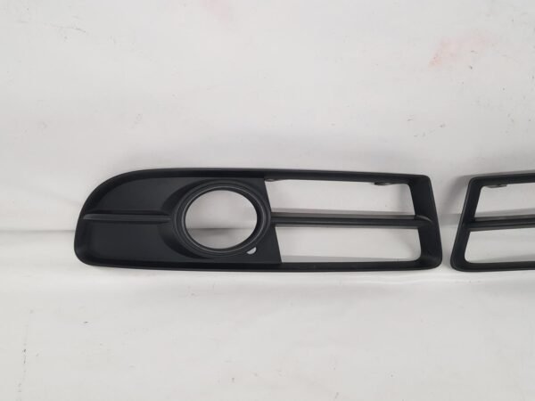 Set grile proiectoare stanga dreapta Audi A4 B7 S Line 8E0807681F 2005 2006 2007 2008 - imagine 4