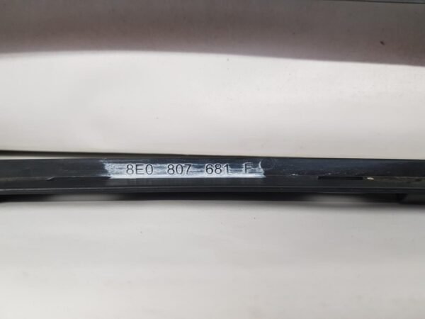 Set grile proiectoare stanga dreapta Audi A4 B7 S Line 8E0807681F 2005 2006 2007 2008 - imagine 8
