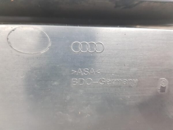 Set grile proiectoare stanga dreapta Audi A4 B7 S Line 8E0807681F 2005 2006 2007 2008 - imagine 10