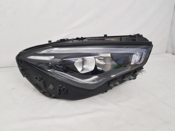 Far dreapta full led Mercedes CLA A1189062600 2019 2020 2021 2022 2023 2024 - imagine 4