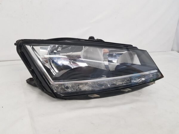 Far dreapta halogen Led Skoda Fabia 3 facelift 6V1941016D 2018 2019 2020 2021 2022 2023 - imagine 4