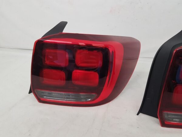 Stop dreapta Dacia Logan 2 facelift 265505695R 2017 2018 2019 2020 - imagine 4