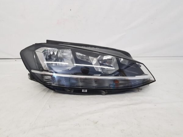 Far dreapta halogen VW Golft 7 facelift 5G1941006D 2017 2018 2019 2020